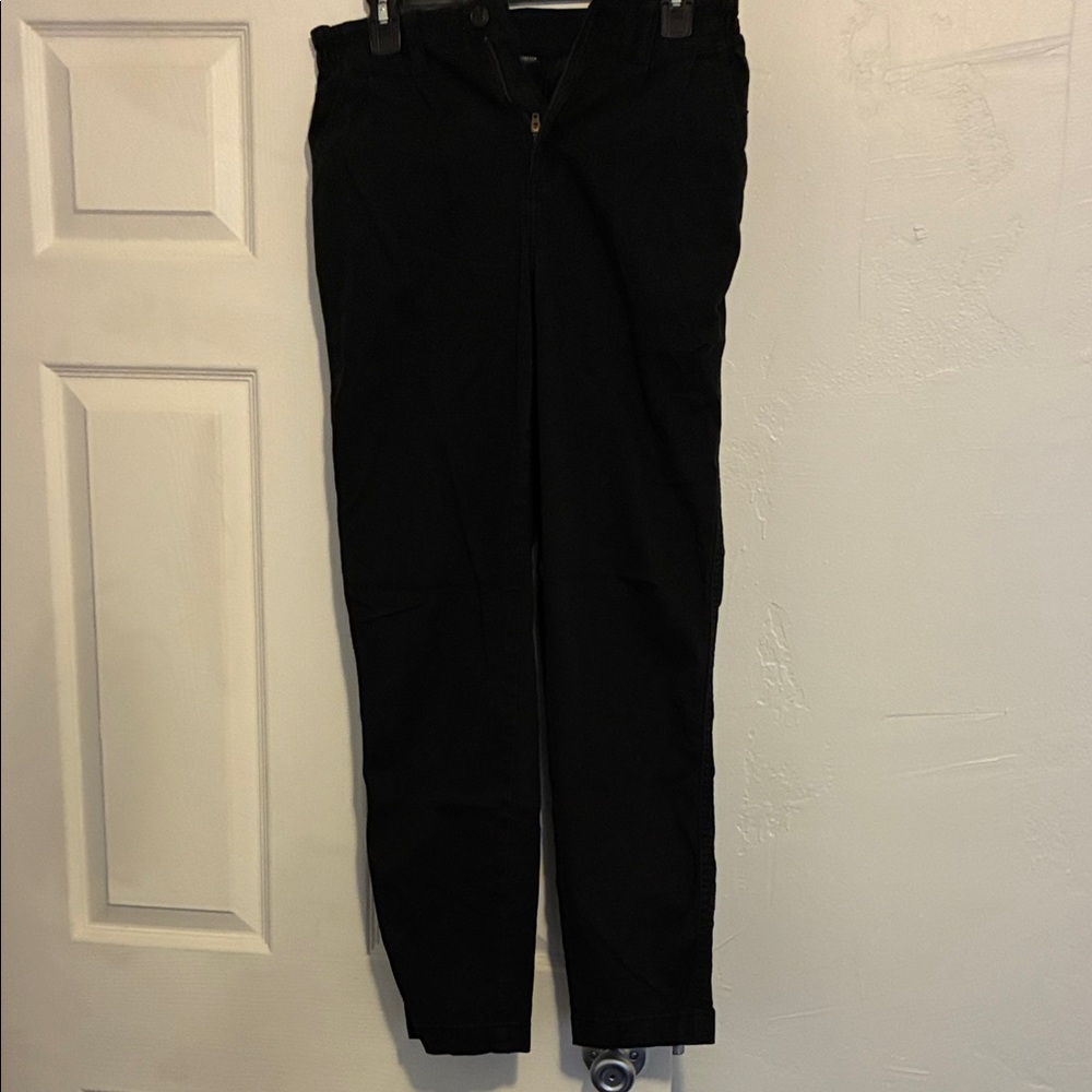 American Eagle Outfitters Women’s Black Chinos